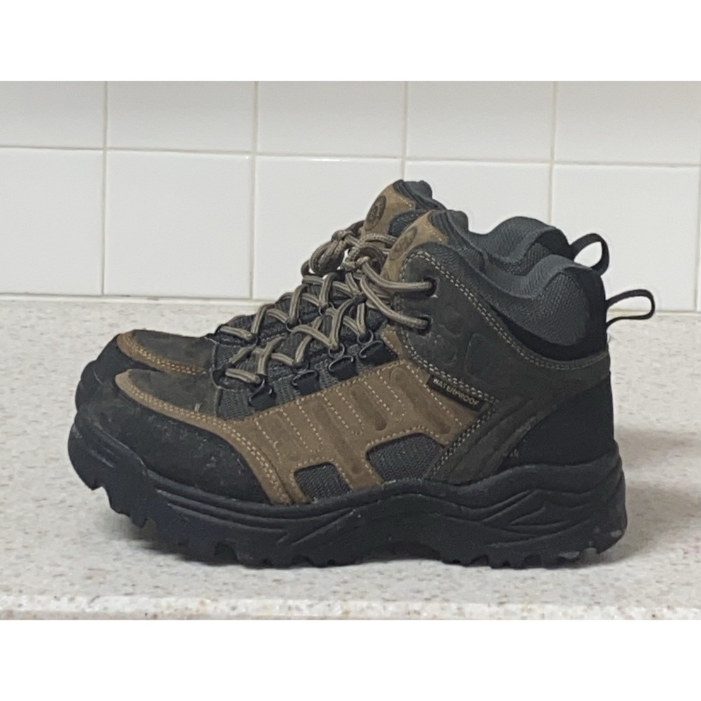 Earth Shoe Hiking  Boots MENS Waterproof Size 8.5 Leather